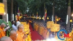 Hàng nghìn người xem lễ Tắm Phật ở Huế