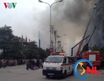 Cập nhật: Cứu hộ tiếp cận hiện trường đám cháy ở đường Trần Thái Tông